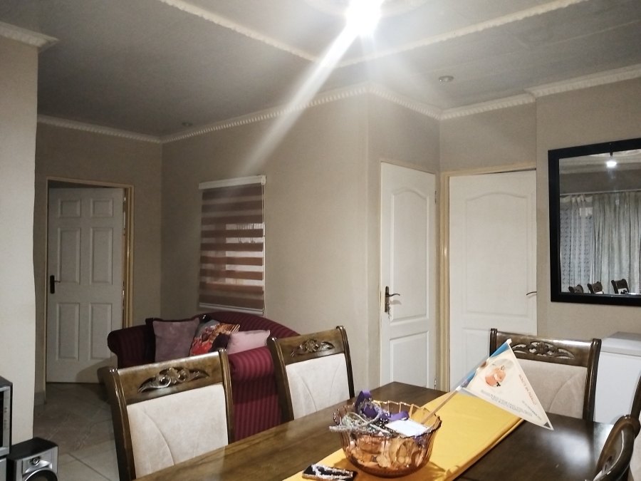 2 Bedroom Property for Sale in Boitumelo Gauteng