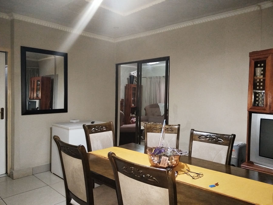 2 Bedroom Property for Sale in Boitumelo Gauteng