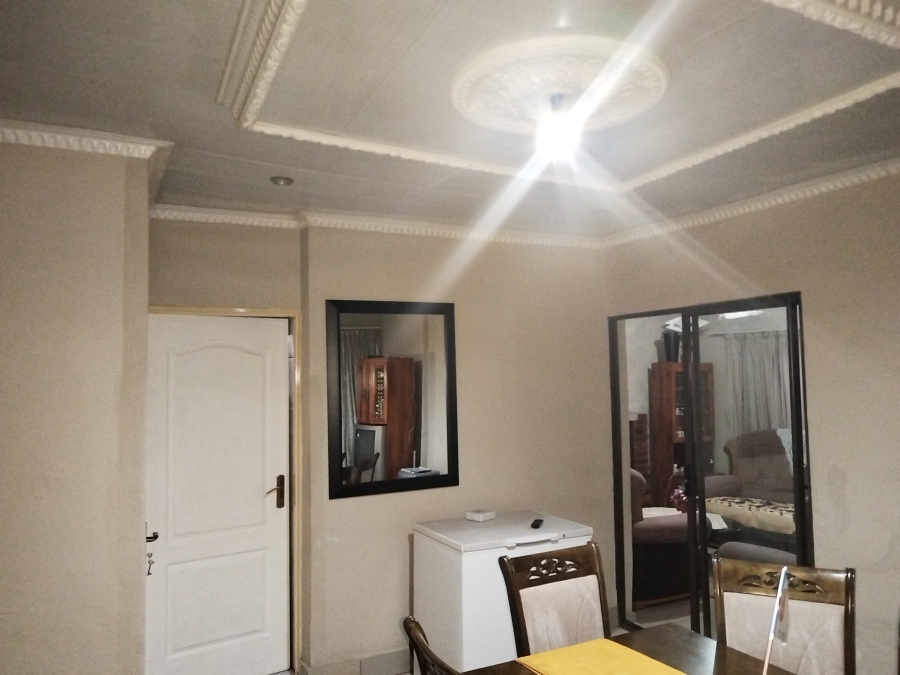 2 Bedroom Property for Sale in Boitumelo Gauteng