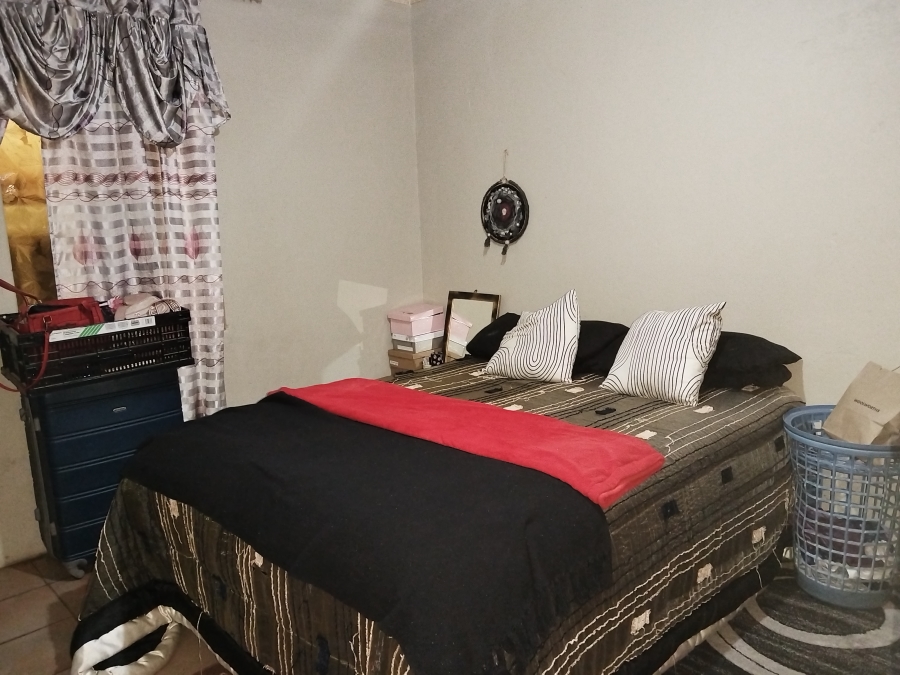 2 Bedroom Property for Sale in Boitumelo Gauteng