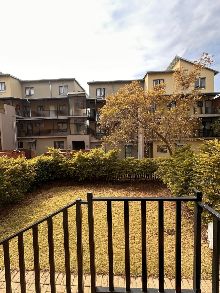 2 Bedroom Property for Sale in Noordwyk Gauteng