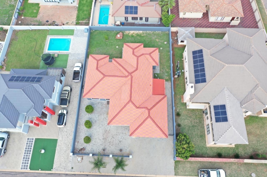 4 Bedroom Property for Sale in Theresa Park Gauteng