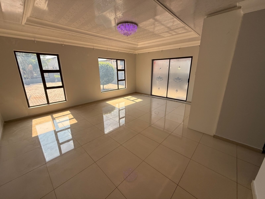 4 Bedroom Property for Sale in Theresa Park Gauteng