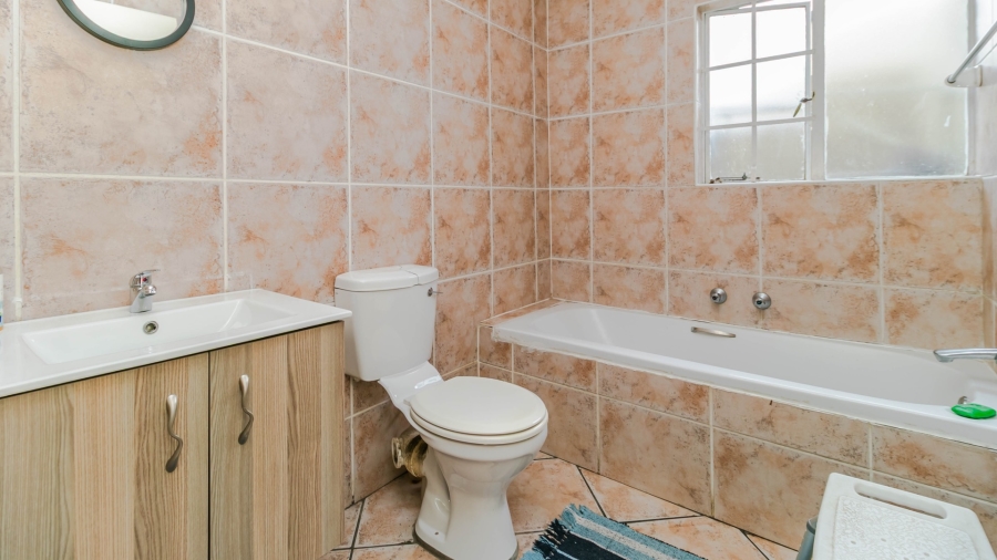 2 Bedroom Property for Sale in Northgate Gauteng