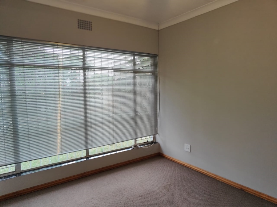 To Let 3 Bedroom Property for Rent in Risiville Gauteng