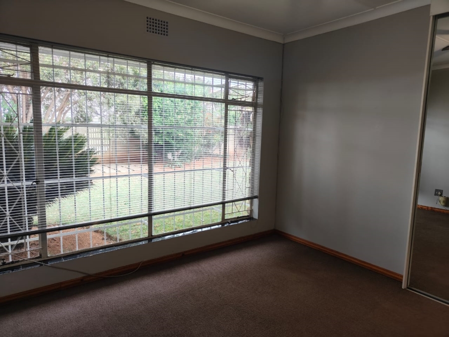 To Let 3 Bedroom Property for Rent in Risiville Gauteng