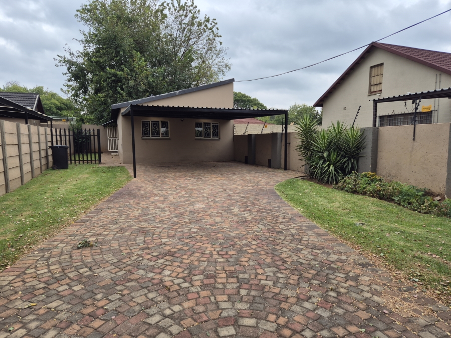 To Let 2 Bedroom Property for Rent in Brakpan Central Gauteng