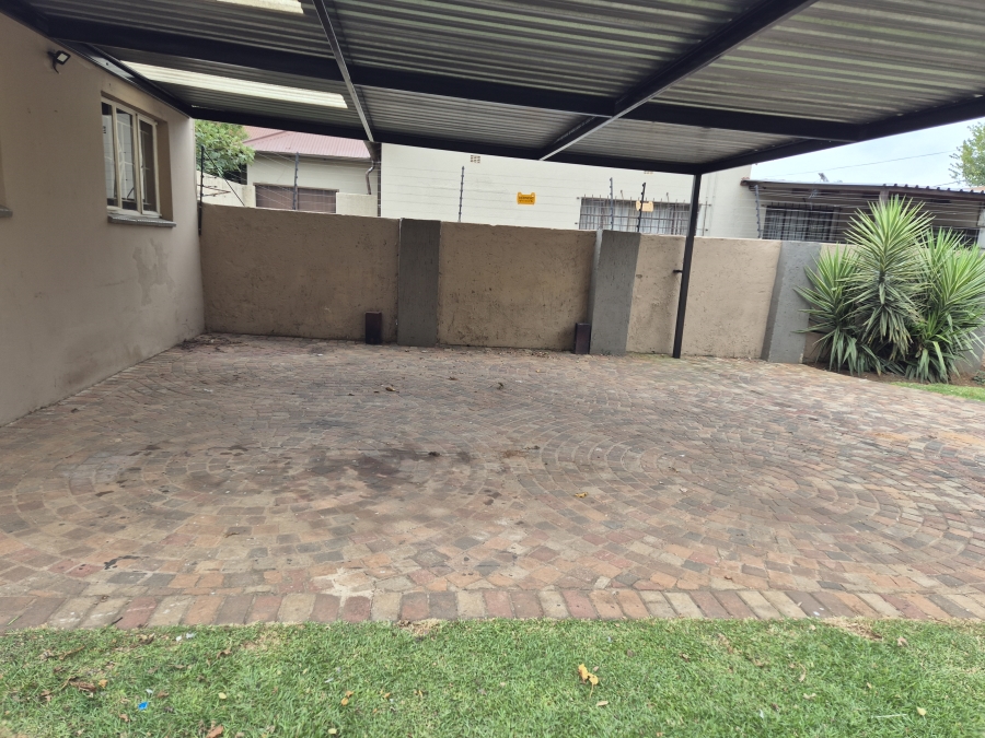 To Let 2 Bedroom Property for Rent in Brakpan Central Gauteng