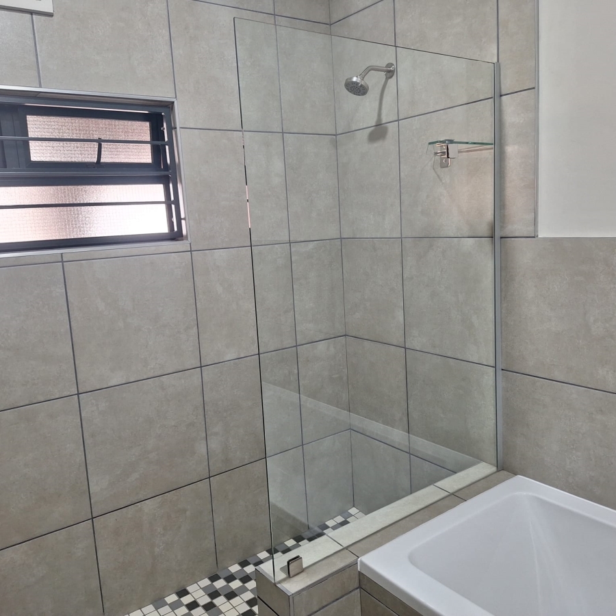 2 Bedroom Property for Sale in Rietvalleirand Gauteng
