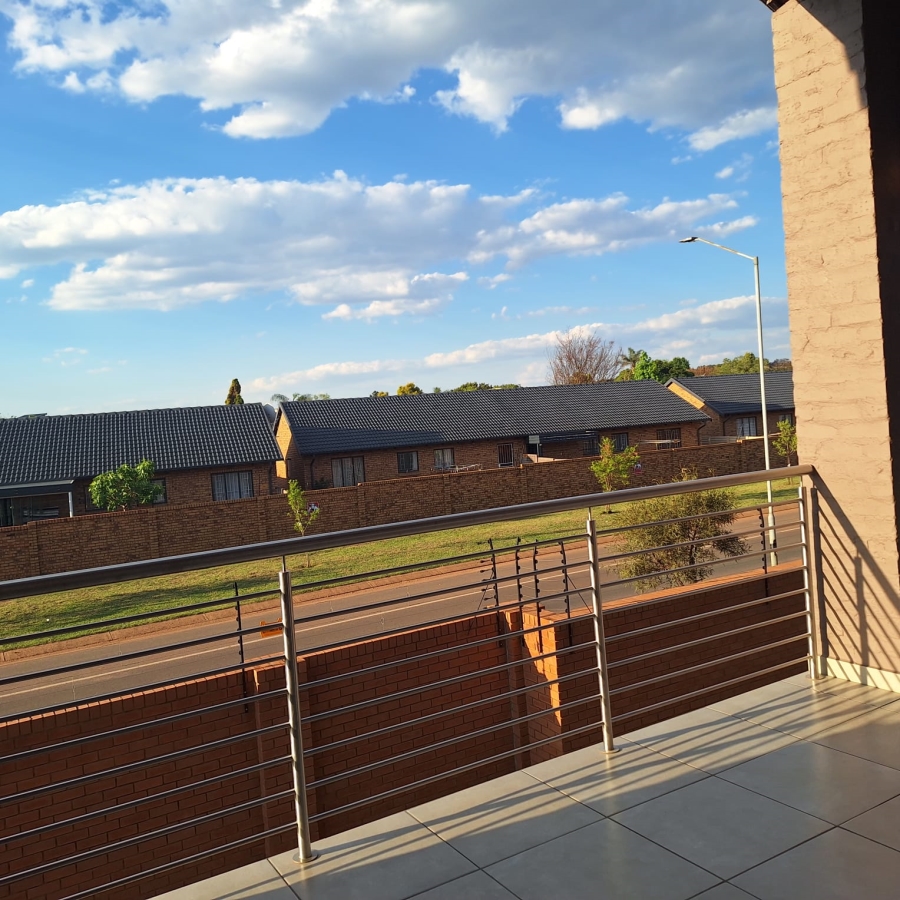 2 Bedroom Property for Sale in Rietvalleirand Gauteng
