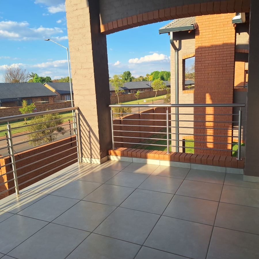 2 Bedroom Property for Sale in Rietvalleirand Gauteng