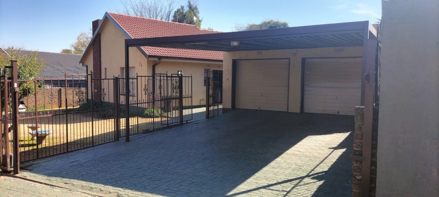 3 Bedroom Property for Sale in Greenhills Gauteng