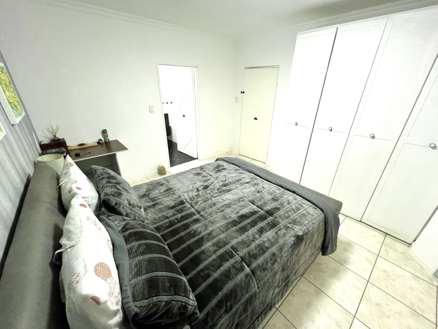 To Let 2 Bedroom Property for Rent in Halfway Gardens Gauteng