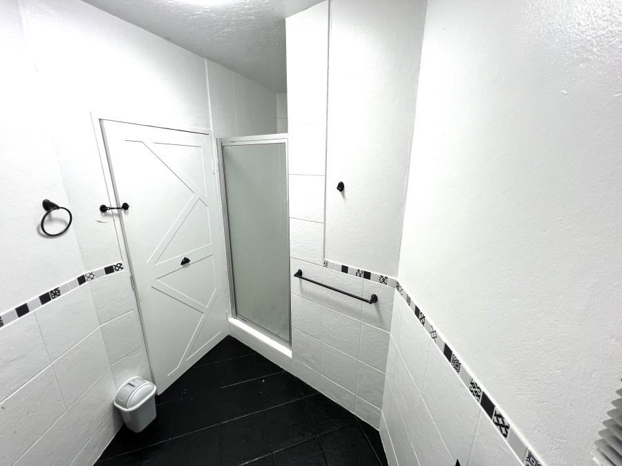 To Let 2 Bedroom Property for Rent in Halfway Gardens Gauteng