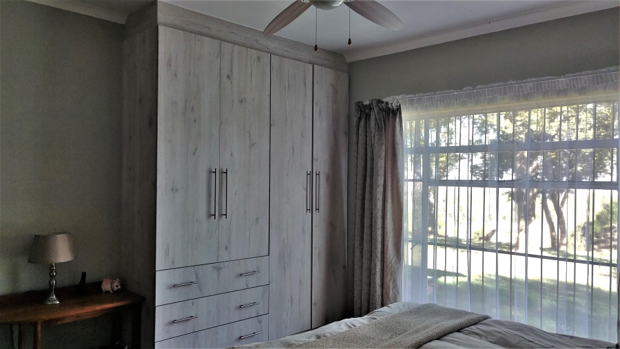 4 Bedroom Property for Sale in Doornkraal Gauteng