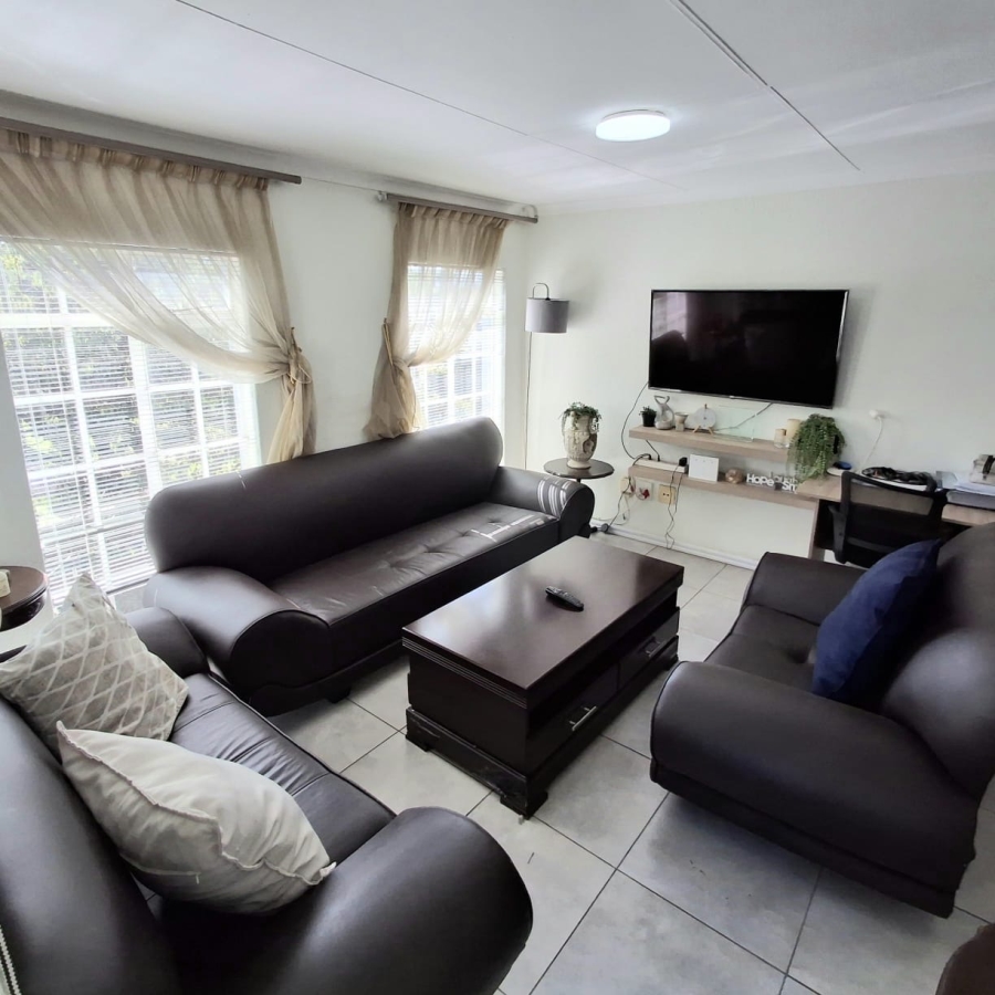 2 Bedroom Property for Sale in Eden Glen Gauteng
