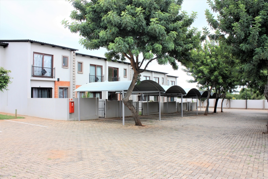 To Let 2 Bedroom Property for Rent in Zwartkop Gauteng