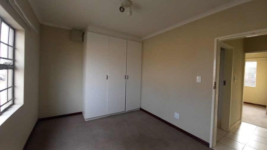 To Let 2 Bedroom Property for Rent in Albemarle Gauteng