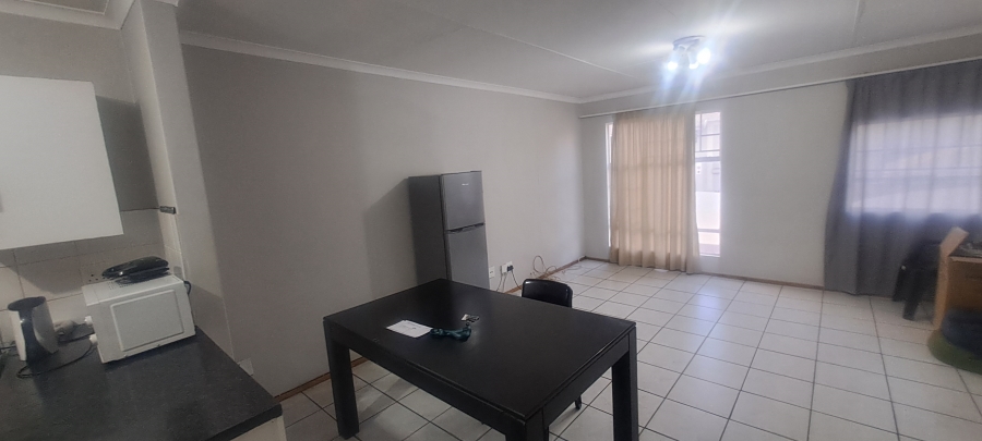 3 Bedroom Property for Sale in Die Hoewes Gauteng