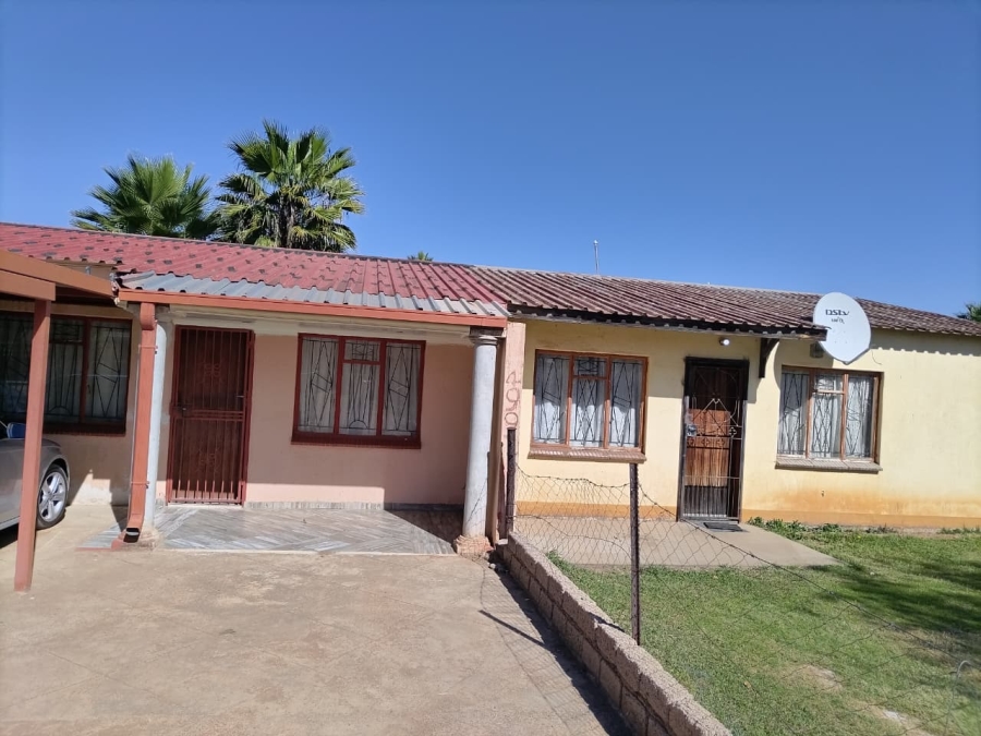 2 Bedroom Property for Sale in Kudube Gauteng