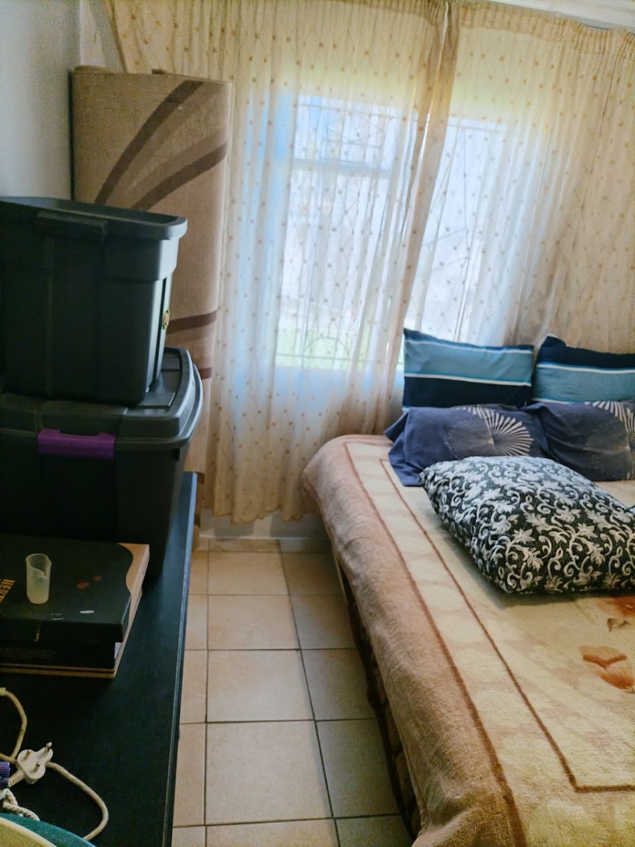 2 Bedroom Property for Sale in Kudube Gauteng