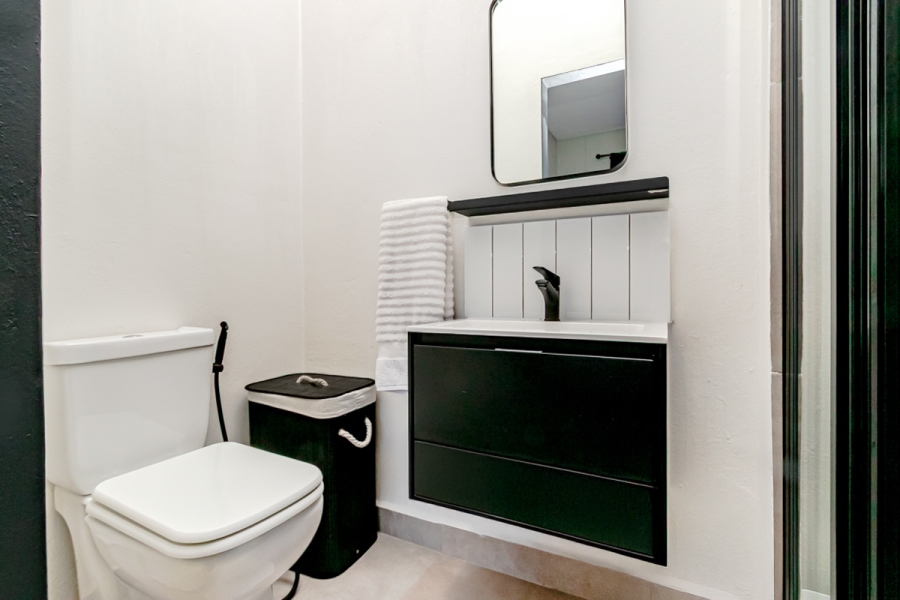 2 Bedroom Property for Sale in Sandton Central Gauteng