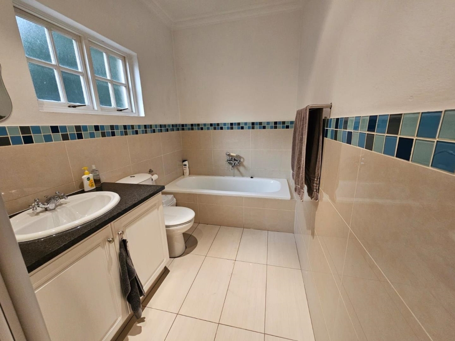 3 Bedroom Property for Sale in Oaklands Gauteng