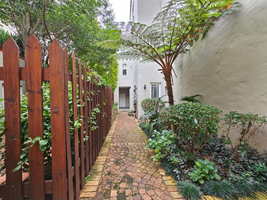 3 Bedroom Property for Sale in Oaklands Gauteng