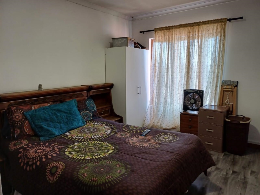 2 Bedroom Property for Sale in Hurlyvale Gauteng