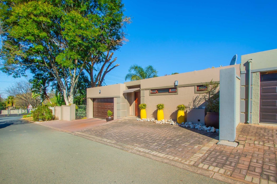 4 Bedroom Property for Sale in North Riding Gauteng