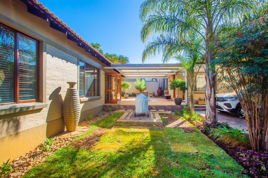 4 Bedroom Property for Sale in North Riding Gauteng