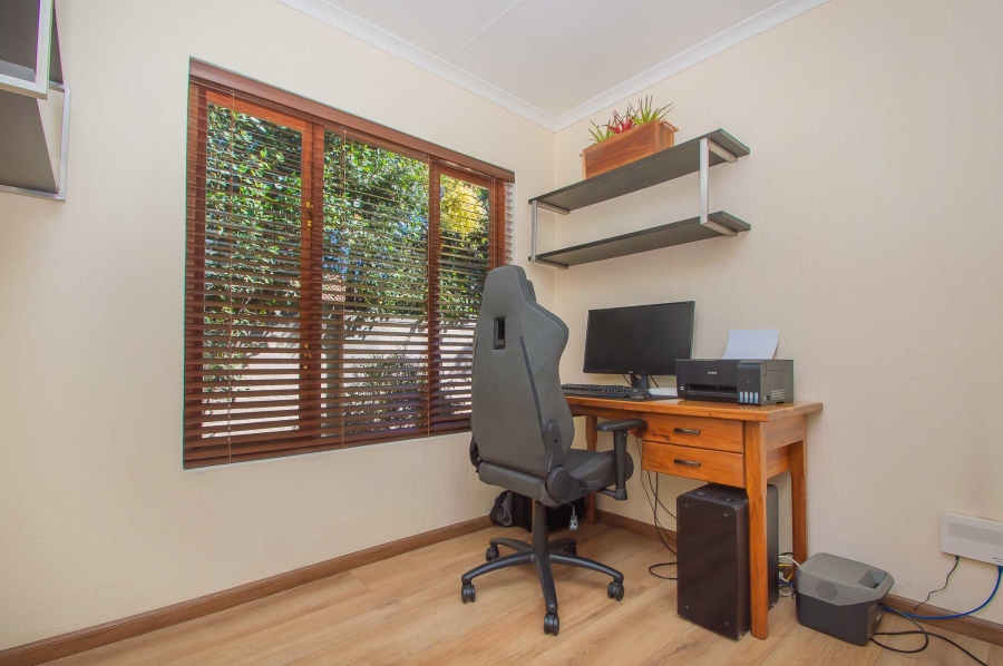 4 Bedroom Property for Sale in North Riding Gauteng