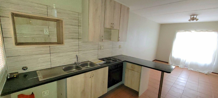 2 Bedroom Property for Sale in Ravenswood Gauteng