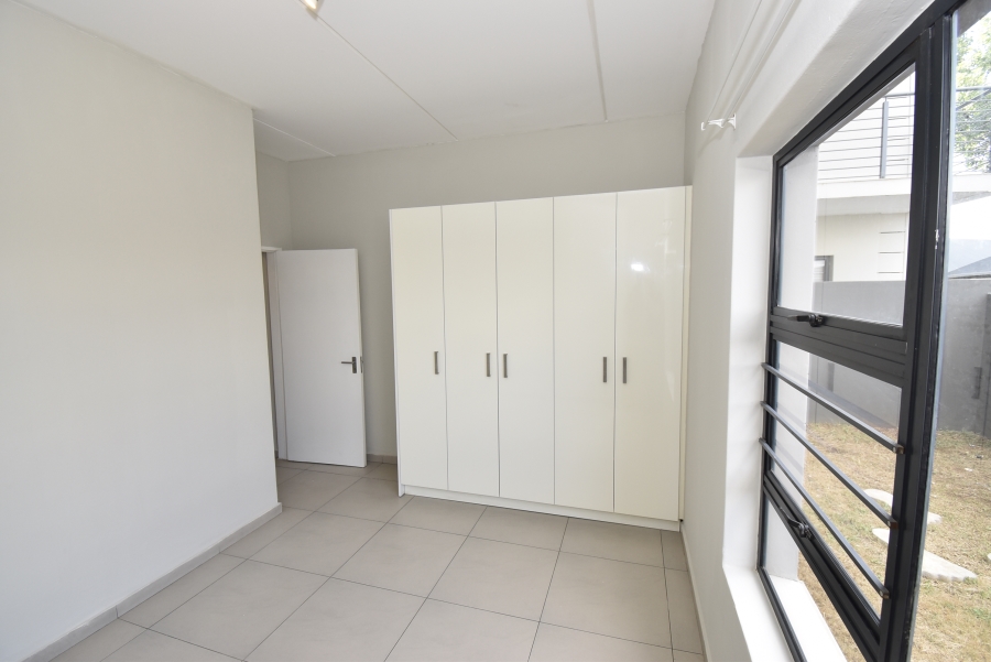 2 Bedroom Property for Sale in North Riding Gauteng