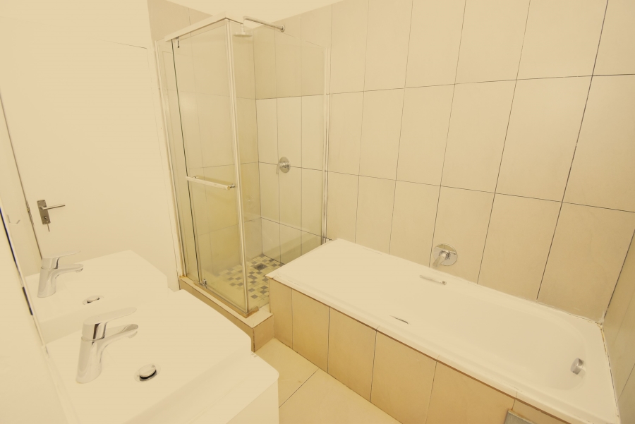 2 Bedroom Property for Sale in North Riding Gauteng