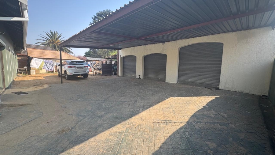 5 Bedroom Property for Sale in Beyers Park Gauteng