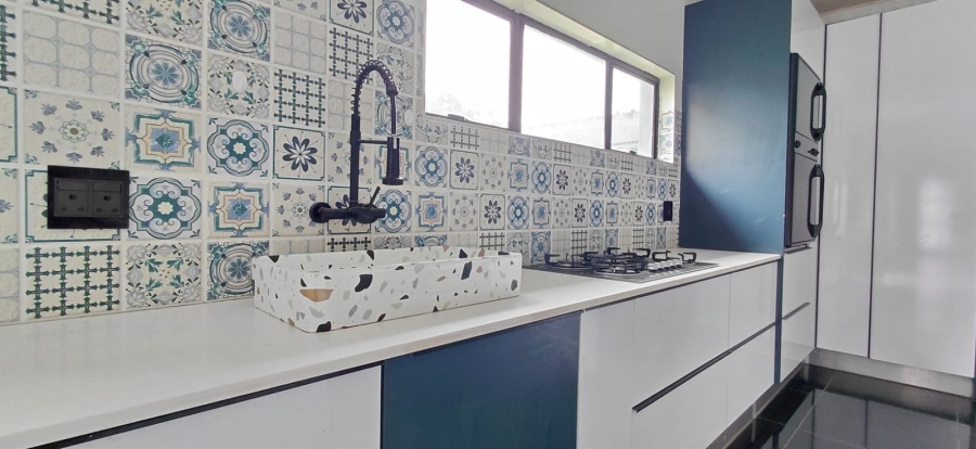 5 Bedroom Property for Sale in Beyers Park Gauteng