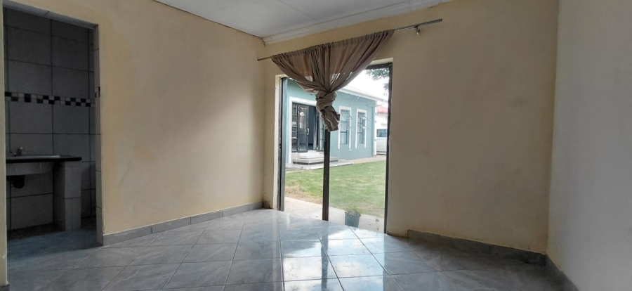 5 Bedroom Property for Sale in Beyers Park Gauteng