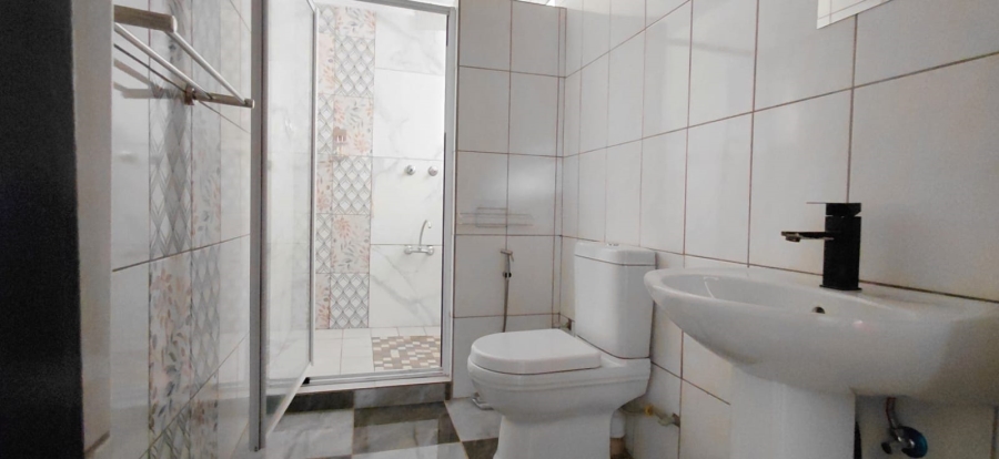 5 Bedroom Property for Sale in Beyers Park Gauteng