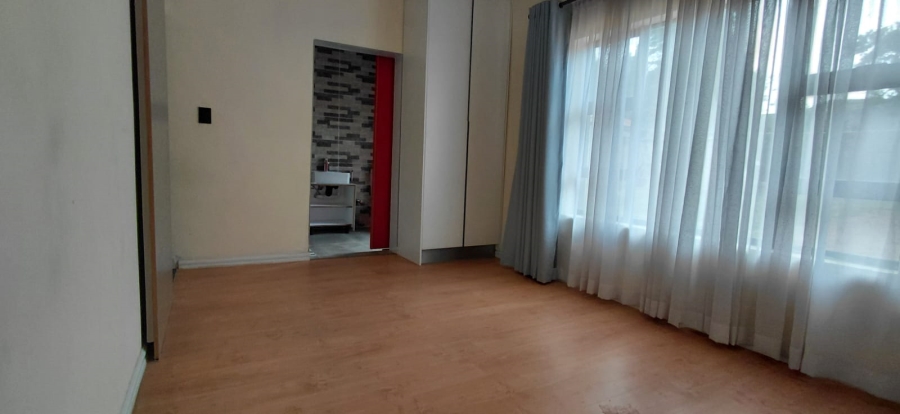 5 Bedroom Property for Sale in Beyers Park Gauteng