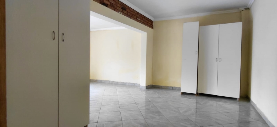 5 Bedroom Property for Sale in Beyers Park Gauteng