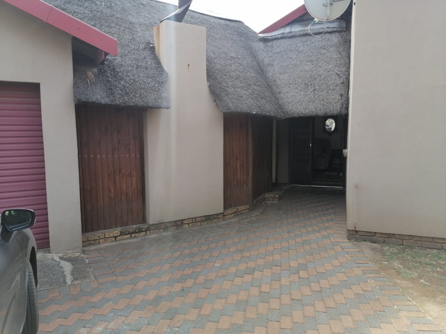 3 Bedroom Property for Sale in Cresslawn Gauteng