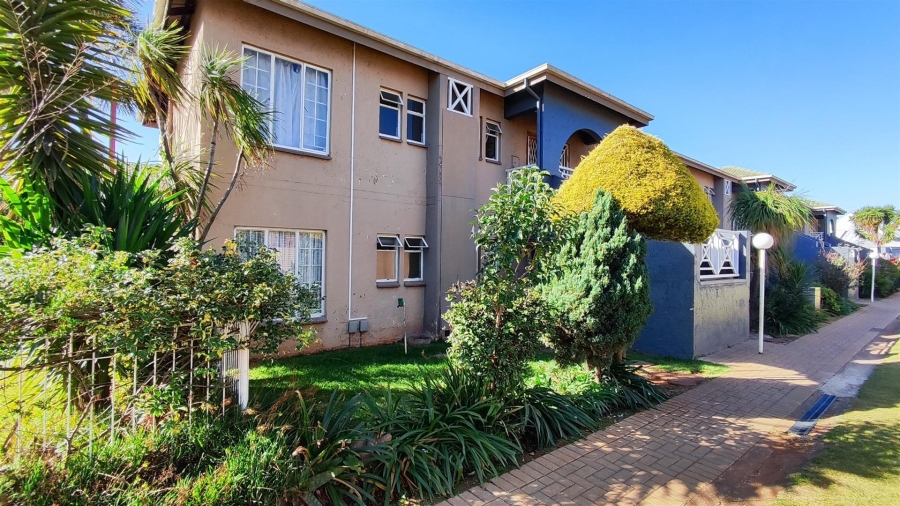 2 Bedroom Property for Sale in Norkem Park Gauteng