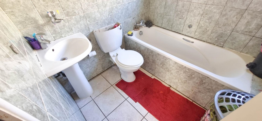 2 Bedroom Property for Sale in Norkem Park Gauteng