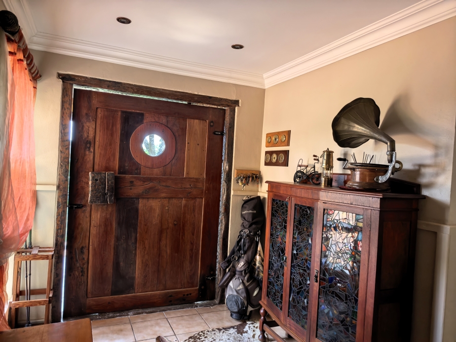 7 Bedroom Property for Sale in Bashewa A H Gauteng