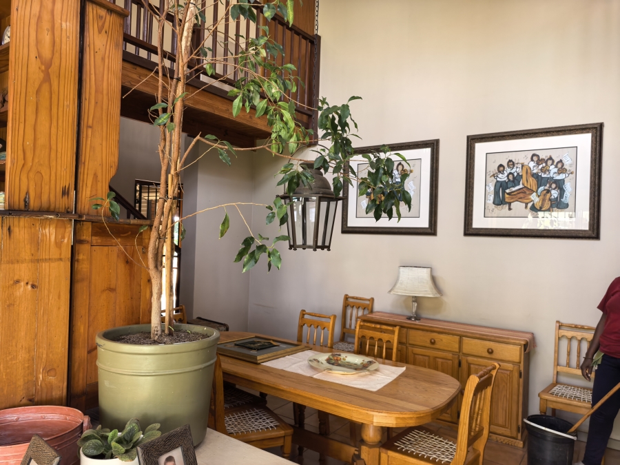 7 Bedroom Property for Sale in Bashewa A H Gauteng