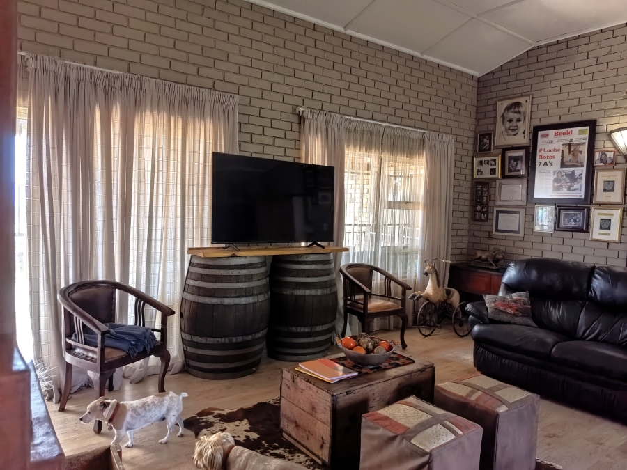 7 Bedroom Property for Sale in Bashewa A H Gauteng