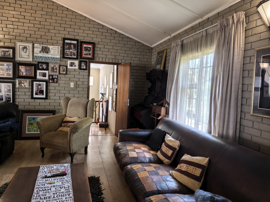 7 Bedroom Property for Sale in Bashewa A H Gauteng