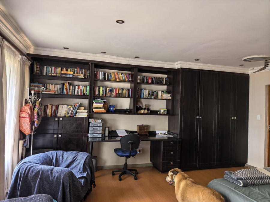7 Bedroom Property for Sale in Bashewa A H Gauteng