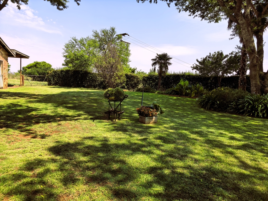 7 Bedroom Property for Sale in Bashewa A H Gauteng
